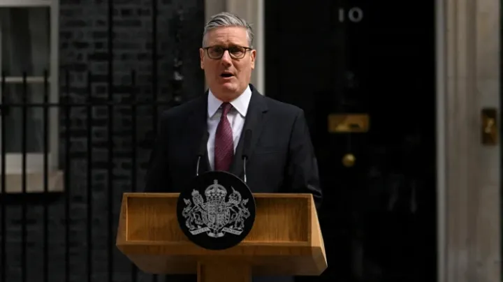 Böyük Britaniyanın Baş naziri Keir Starmer istefa verib